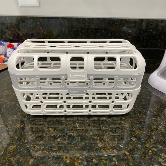 Munchkin White Latch Basket for Dishwasher - Picture 1 of 1